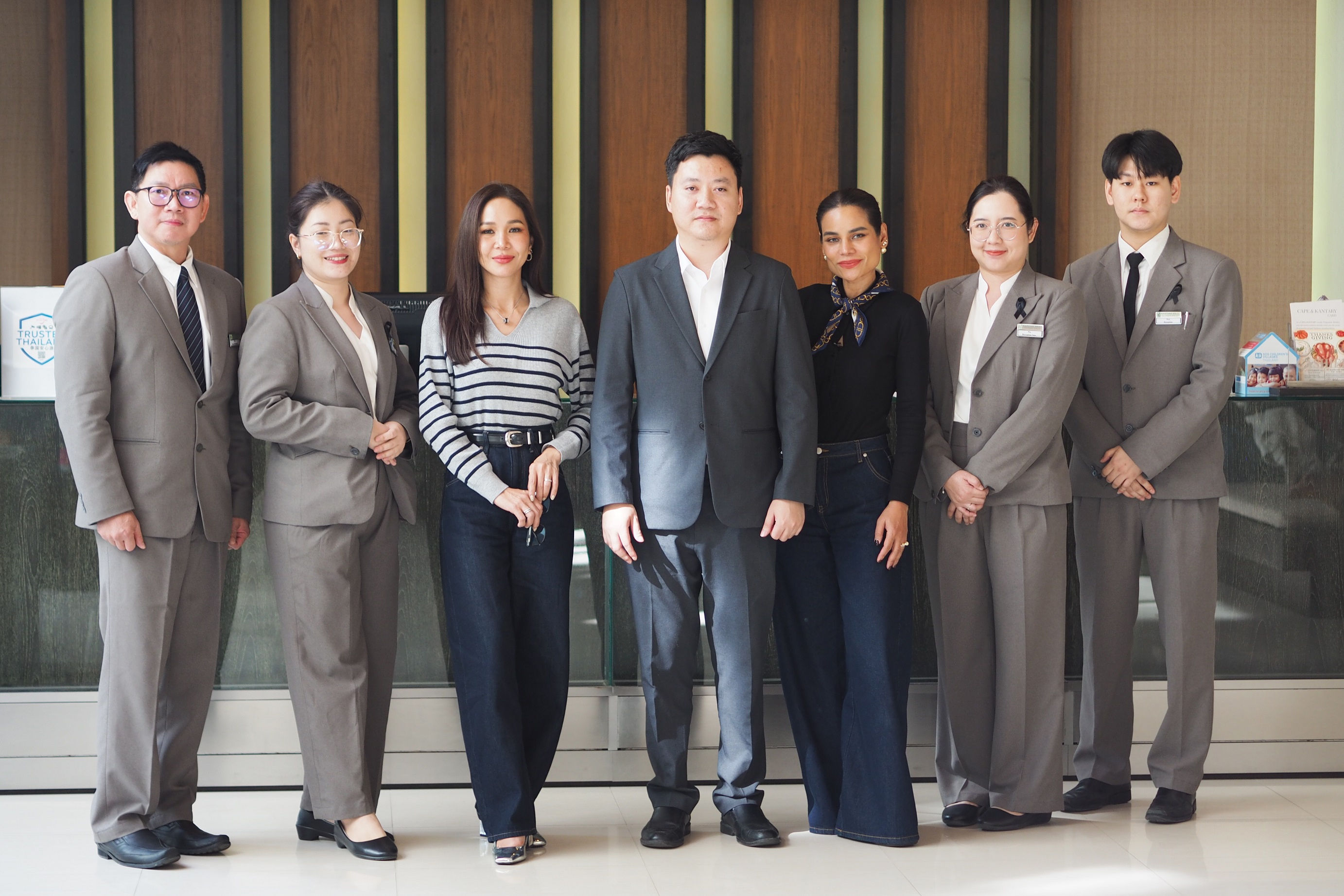 โรงแรมแคนทารี ฮิลส์ เชียงใหม่ ต้อนรับสองนักแสดงสาวสวยจากรายการนางแมวป่า