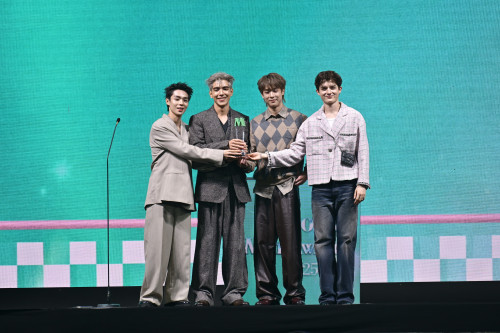 -BREAKTHROUGH-CAST-OF-THE-YEAR_-GELBOYS-.jpg