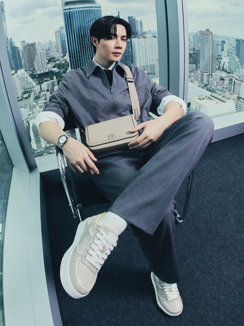 010-LYN-Infinite-Be-Zee_0.jpg