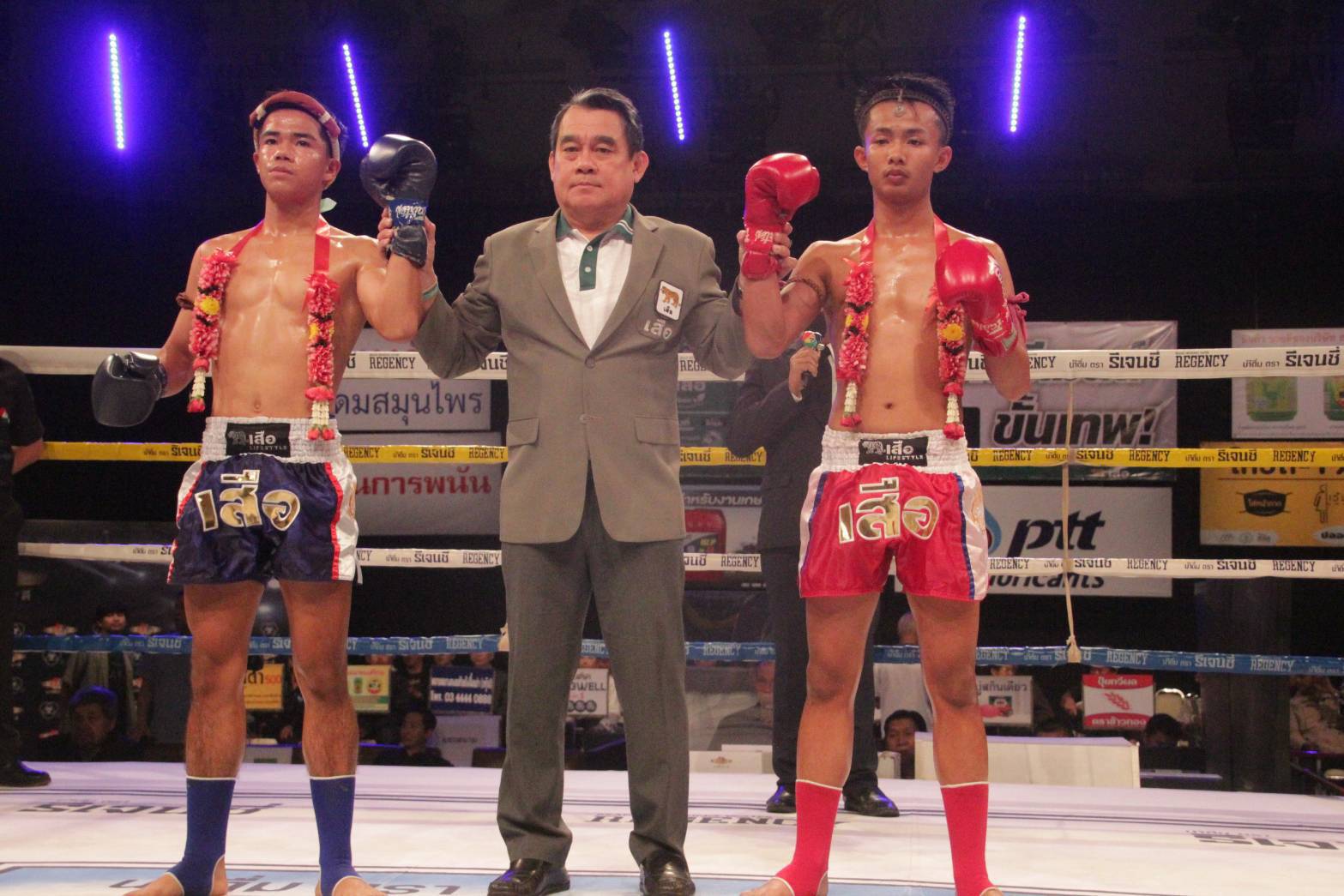 โป้งเดียวน็อก "ยอคกัณฑ์" ออกหมัดฮุคขวาเข้าปลายคาง "ซุปเปอร์บอน" ร่วงชนะน็อกยก 3 