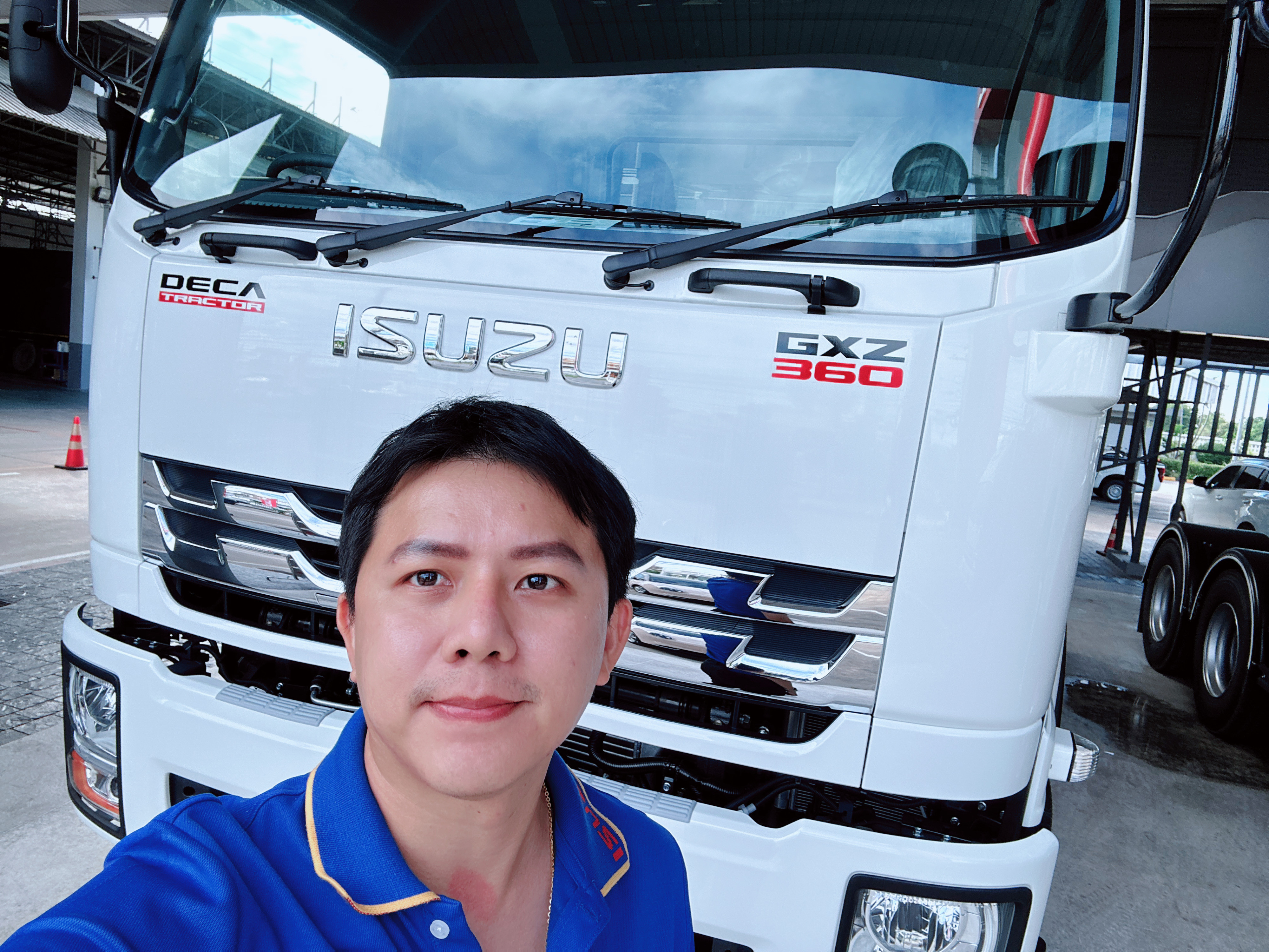 รถบรรทุก 6 ล้อ Isuzu ELF N-Series พร้อมใช้งาน