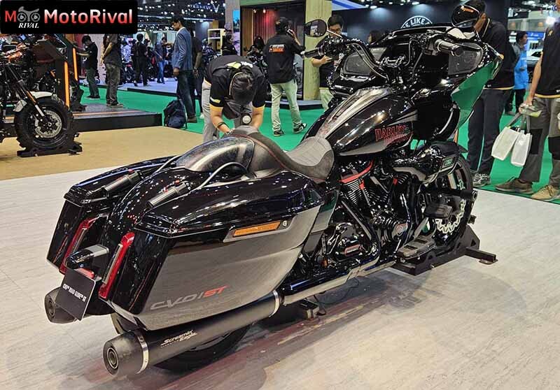 2024-Harley-Davidson-CVO-Road-Glide-ST-SideBack.jpeg