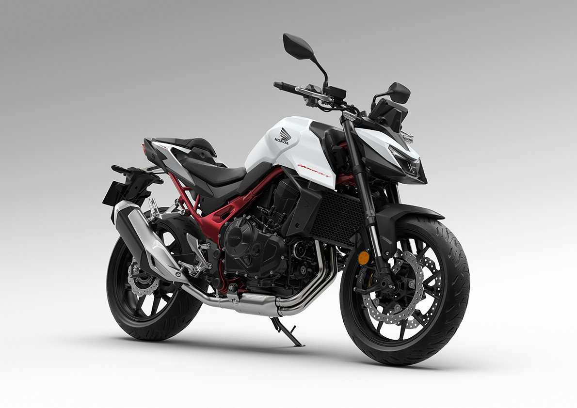 2025 CB750 Hornet ED studio Mat Pearl Glare White 34 Fr Right Side Profile with Sidestand M