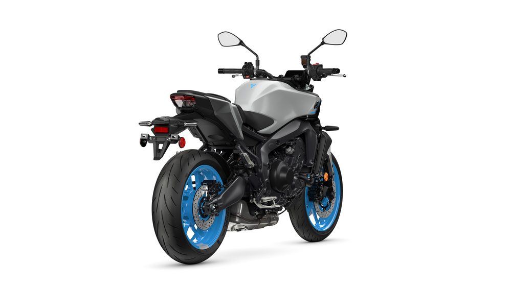 2025 Yamaha MT 09 Liightning Blue 2