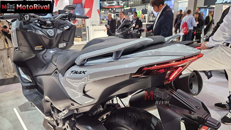 2025 yamaha tmax560 007