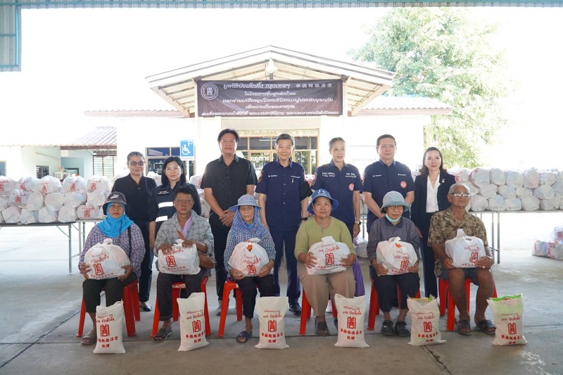 มูลนิธิป่อเต็กตึ๊ง เร่งลงพื้นที่ให้กำลังใจในโครงการฟื้นฟูหลังน้ำลด