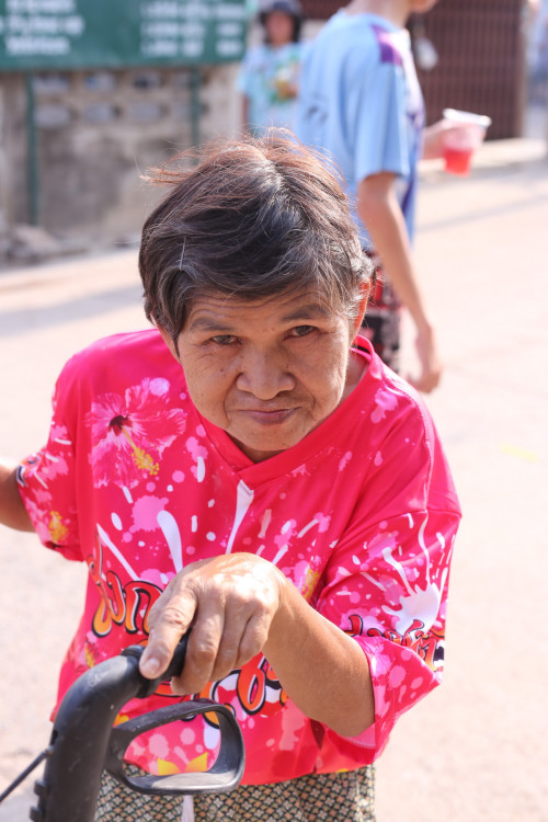 4031fe5b2b6d4d063.jpg