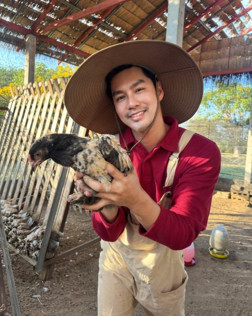 469628318 802274148672800 8584840980398759417 n