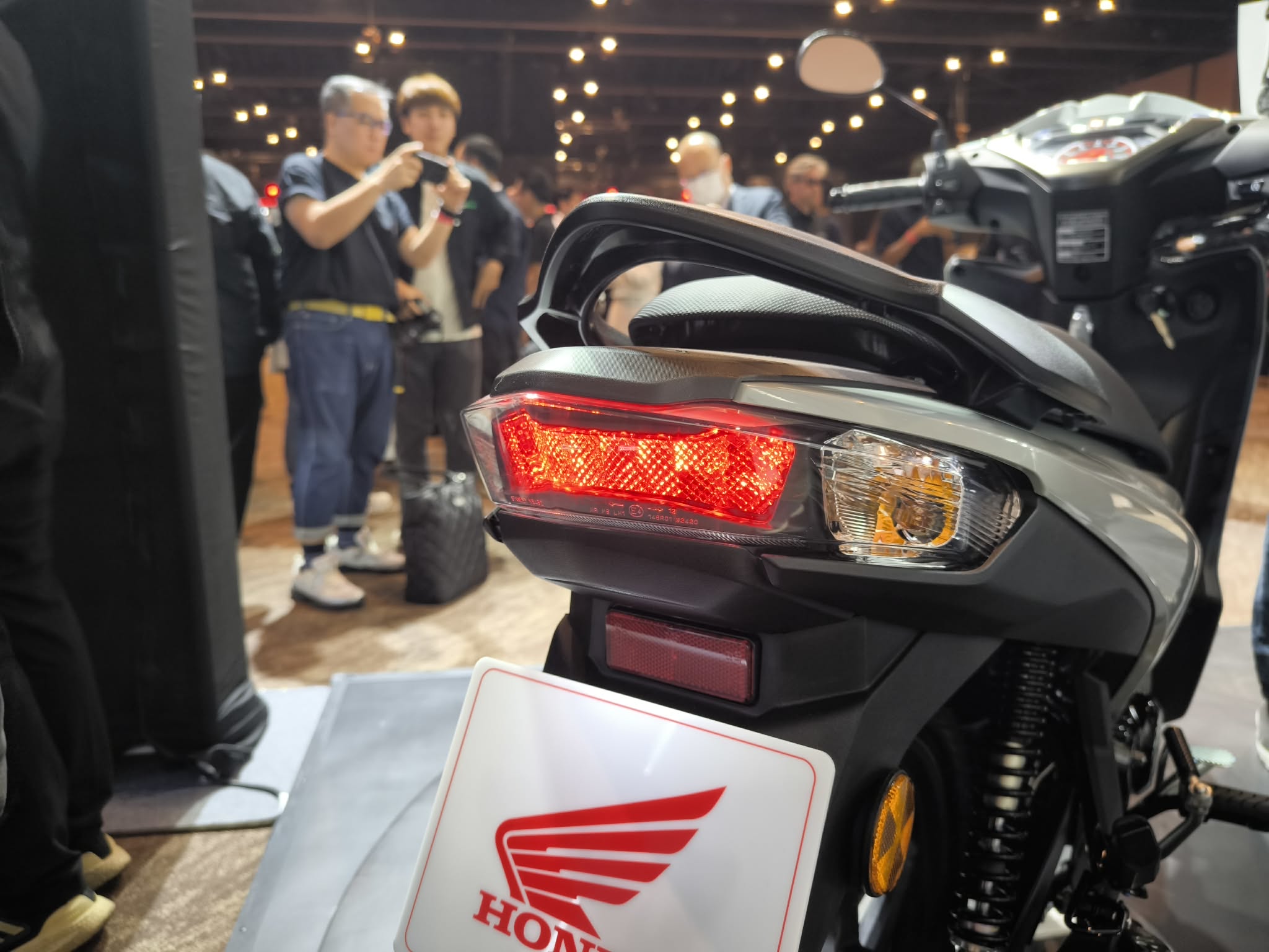 4d6cd51f 2006 42e2 b1fb 5a8195f2f238