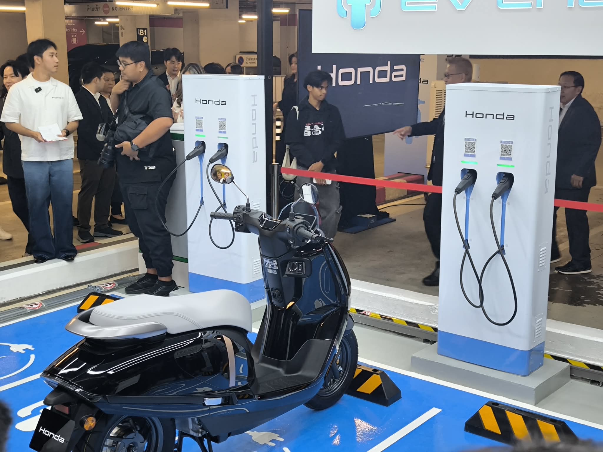 72fade5f f55b 4e23 8691 f53c0cb3241d