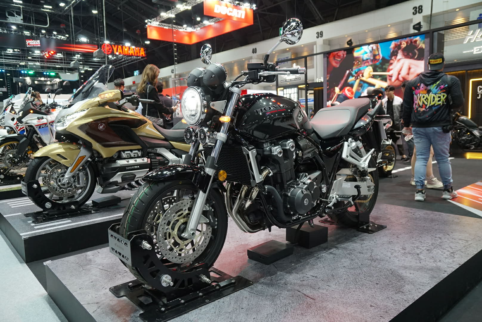 933dbc0d 1015 4a16 abd4 843087df1c5e