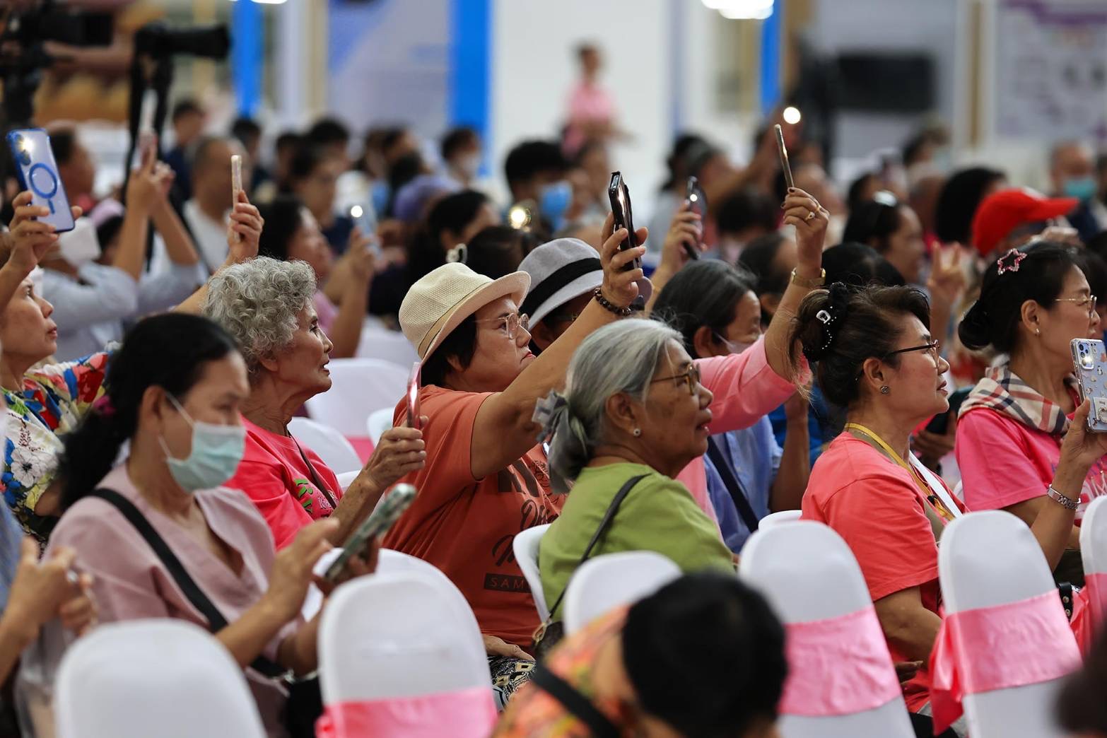 B16994EA 8A5A 4CD2 85A9 50BC6B475858