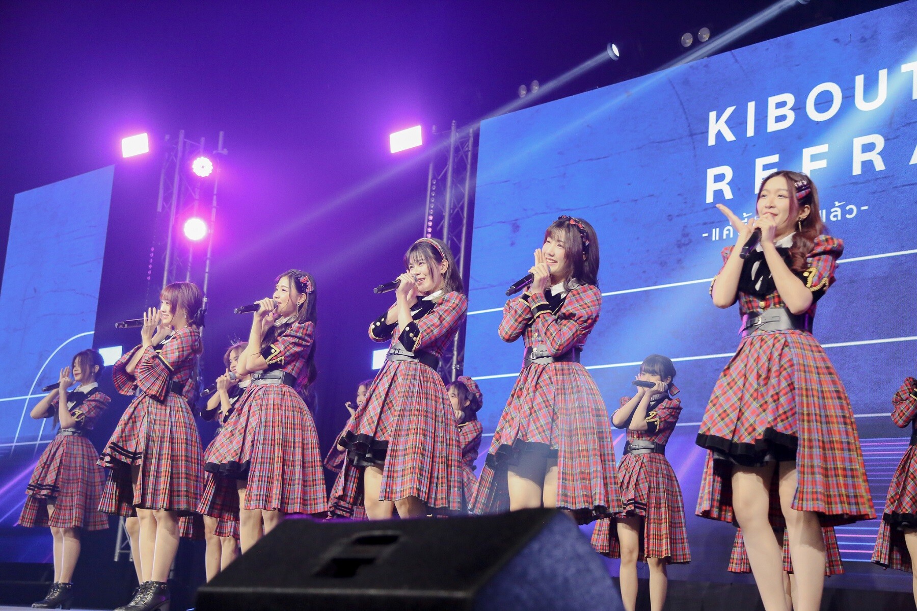 BNK48-CGM48-FanFest-16.jpeg