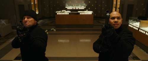 Catwoman.2004.1080p.iT.WEB-DL.DDP5.1.H264Argon-.mkv_snapshot_00.43.21.814.jpg