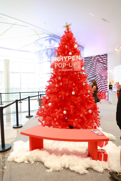 ENHYPEN-POP-UP-IN-BANGKOK-11.jpg
