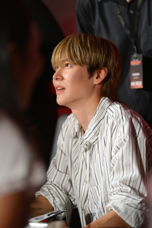 EUNSEOK--2--Shopee-x-RIIZE-ODYSSEY-SWEET-CAFE--FANSIGN-EVENT.jpg