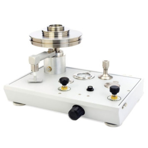 Fluke P3015-BAR Gas Deadweight Tester, 35 Bar
