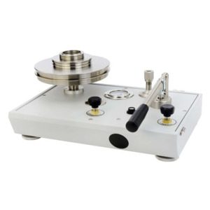 Fluke P3014-MPA-P Gas Deadweight Tester with Pump, 1 mPa