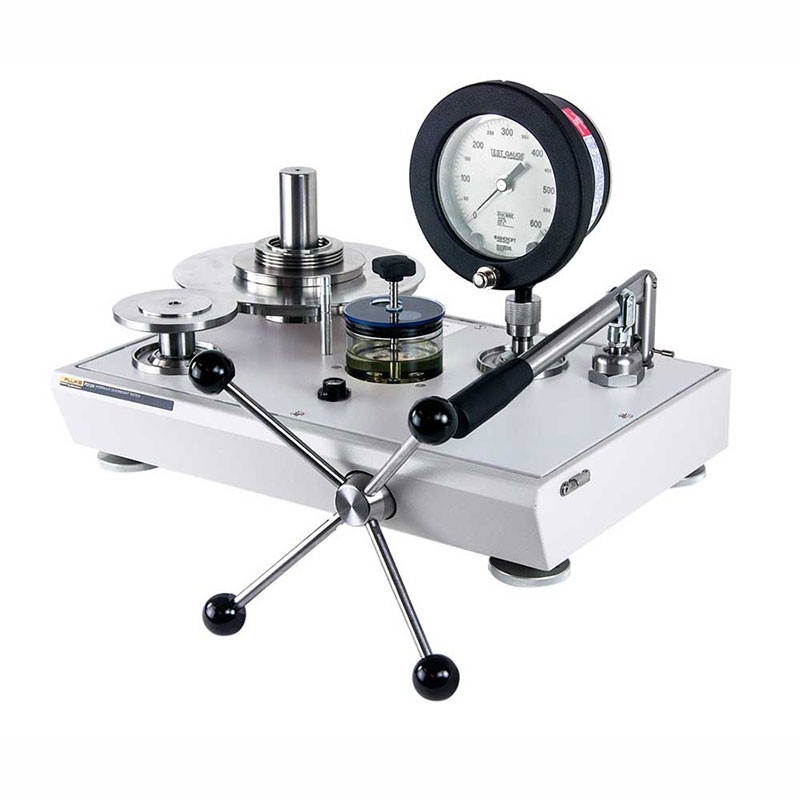 Fluke P3211-KGCM2 Single-PCU Water Deadweight Tester, 1 to 35kgf/cm2