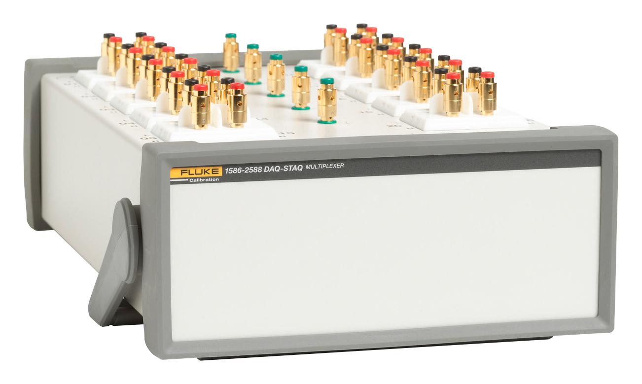 Fluke 1586-2588-KIT/C DAQ-STAQ Multiplexer with Adapter Card and Interface Cable, Accredited Calibration