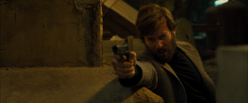 Free.Fire.2016.1080p.iT.WEB-DL.DDP5.1.H264Argon..mkv_snapshot_01.15.59.147.jpg