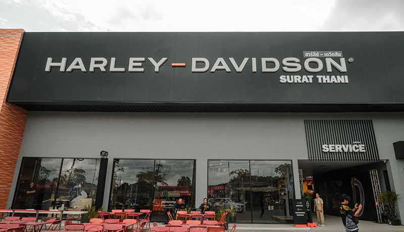 H D Surat Thai Dealer Grand Opening 02 copy