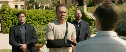 Heads.of.State.2025.1080p.AMZN.WEB-DL.DDP5.1.H264Argon-.mkv_snapshot_00.19.18.364.jpg