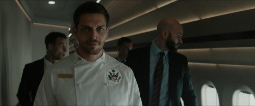 Heads.of.State.2025.2160p.DV.HDR.AMZN.WEB-DL.DDP5.1.H265Argon-.mkv_snapshot_00.27.57.769.jpg