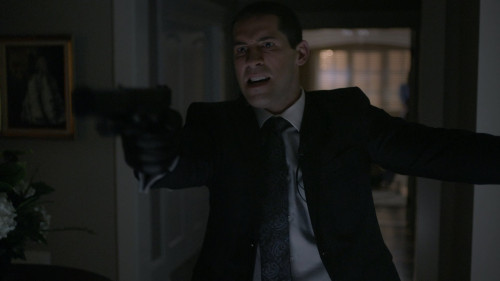 Home.Invasion.2016.1080p.iT.WEB-DL.DDP5.1.H264Argon-.mkv_snapshot_01.23.00_2025-03-25_20.27.01.jpg