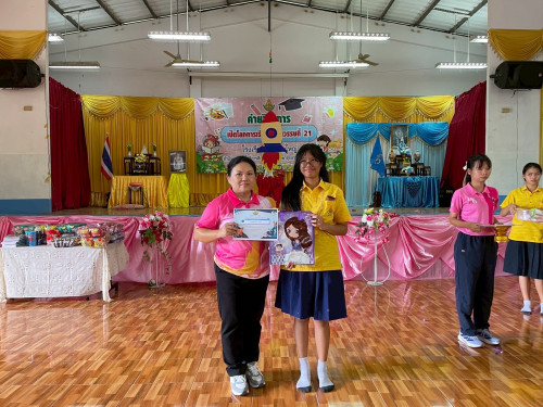 LINE_ALBUM_-68_250901_14.jpg