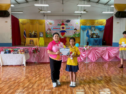 LINE_ALBUM_-68_250901_18.jpg