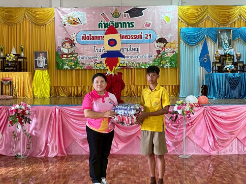 LINE_ALBUM_-68_250901_3.jpg