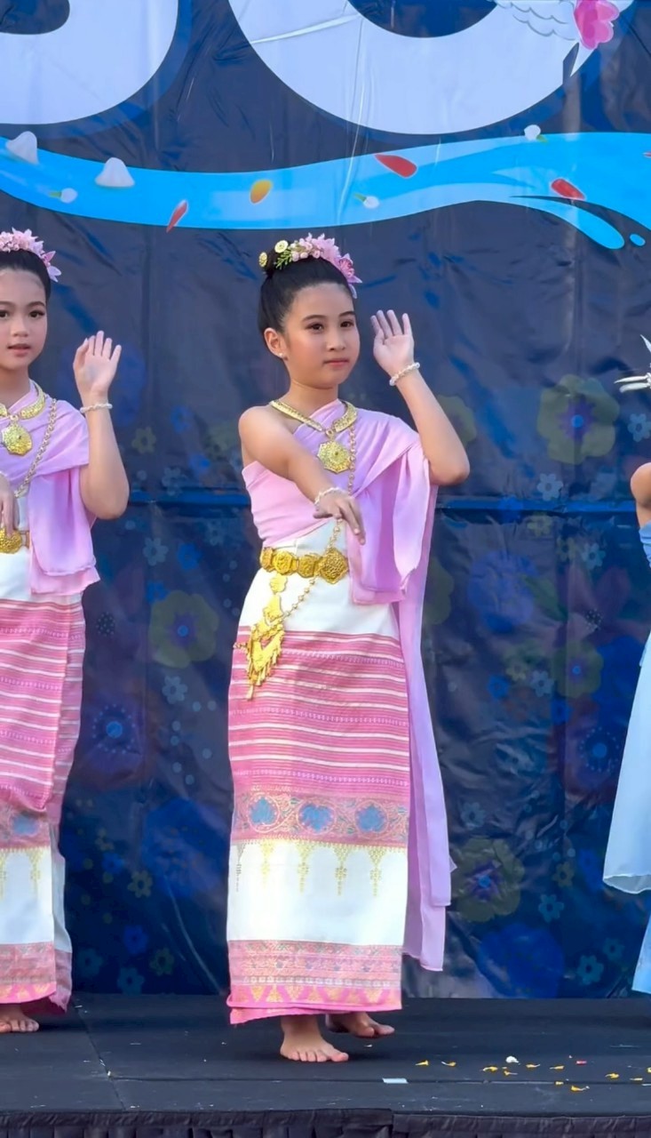 LINE ALBUM 442025 250404 2