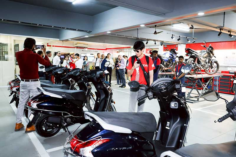 LINE ALBUM event's central camera Factory 250603 2 copy