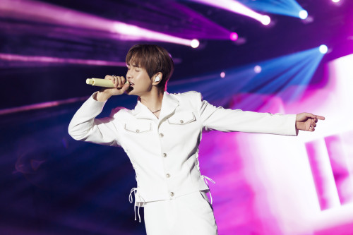 ONEW-FM-1.jpeg