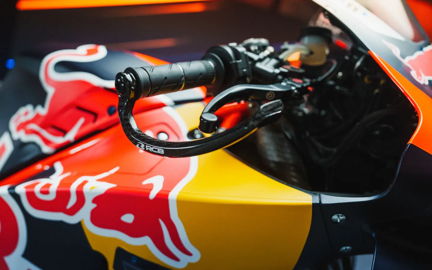 Red-Bull-KTM_RC16_MotoGP_2024-2.webp