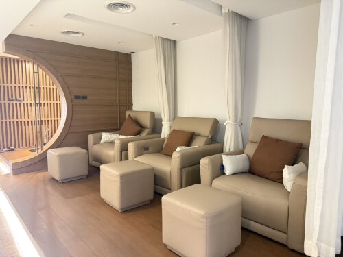 S 27885626 0" border="0