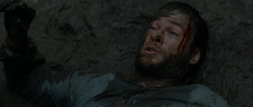 Snow.White.and.the.Huntsman.2012.2160p.HDR.iT.WEB-DL.DDP5.1.HEVC.H265Argon-.mkv_snapshot_00.34.17.651.jpg