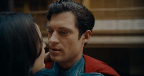 Superman.2025.2160p.DV.HDR.iT.WEB-DL.DDP5.1.H265Argon.mkv_snapshot_01.56.05.208.jpg