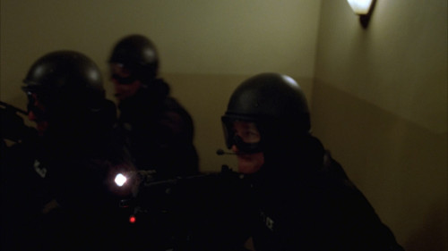 The.Contractor.2007.1080p.iT.WEB-DL.DDP5.1.H264Argon-.mkv_snapshot_00.42.20.606.jpg
