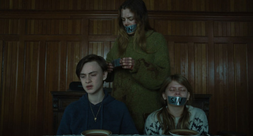The.Lodge.2019.1080p.iT.WEB-DL.DDP5.1.H264Argon-.mkv_snapshot_01.42.02.863.jpg