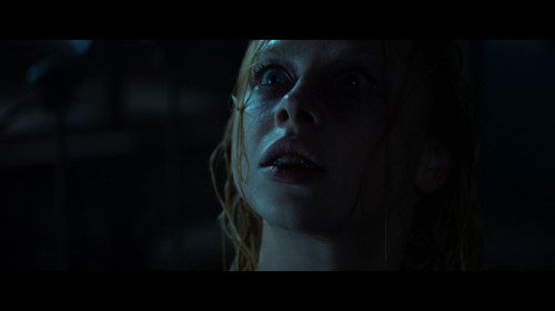 The.Possession.of.Hannah.Grace.2018.1080p.NF.WEB-DL.DDP5.1.H264Argon-.mkv_snapshot_00.04.10.730.jpg
