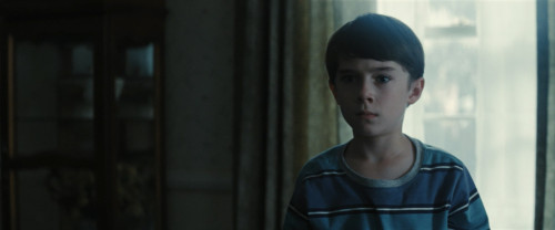 Weapons.2025.1080p.AMZN.WEB-DL.DDP5.1.H264Argon.mkv_snapshot_01.36.57.220.jpg