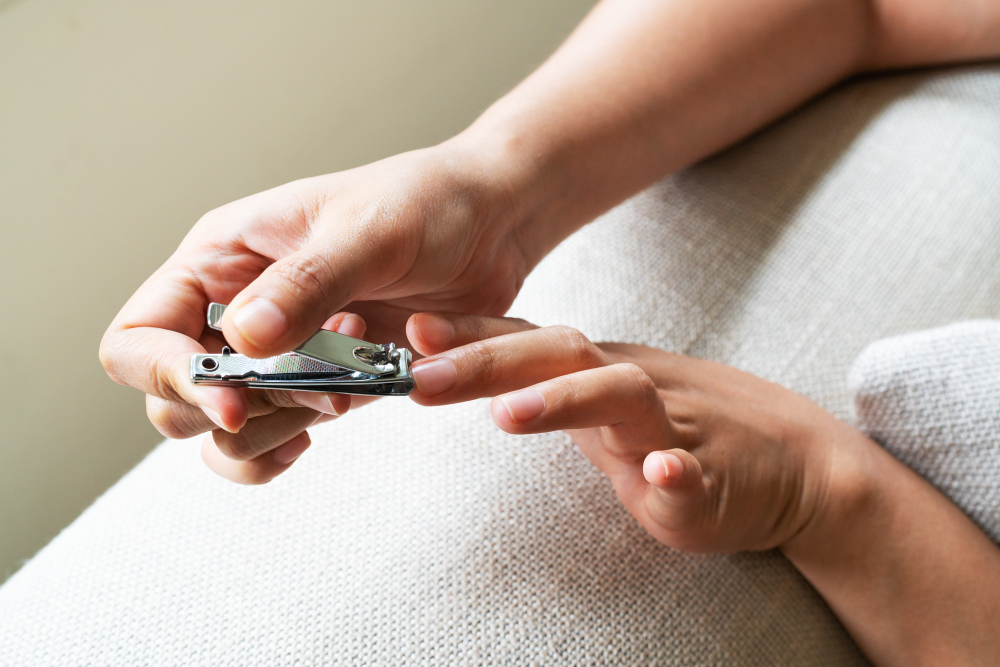 การตัดเล็บ