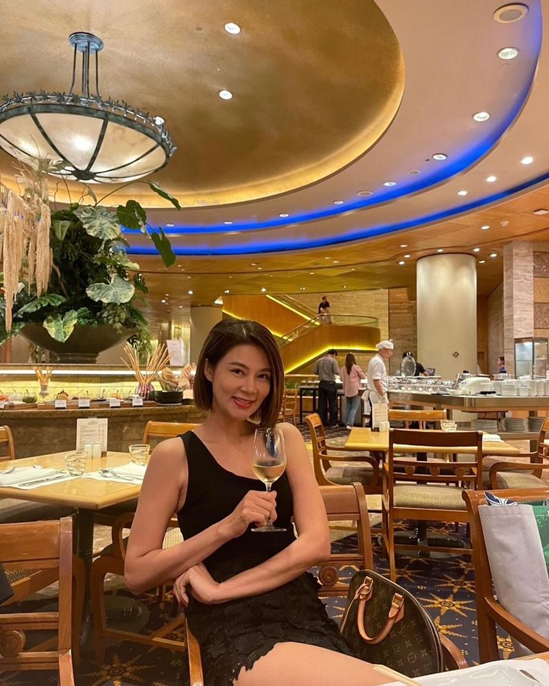 df562e71 9fde 4e64 bfda e20afedc0d94