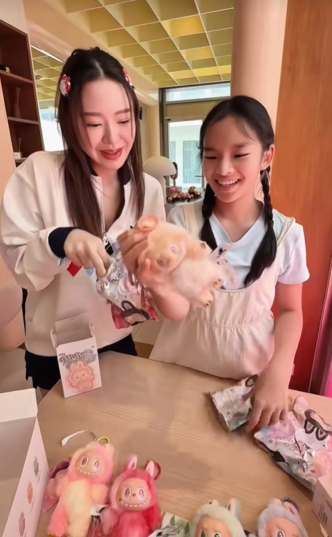 gal 9784638 20250503015743 67c629e