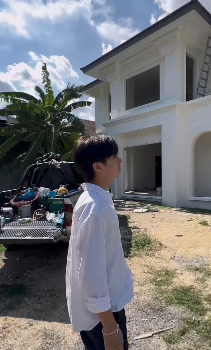 gal 9786506 20250508013519 2797804