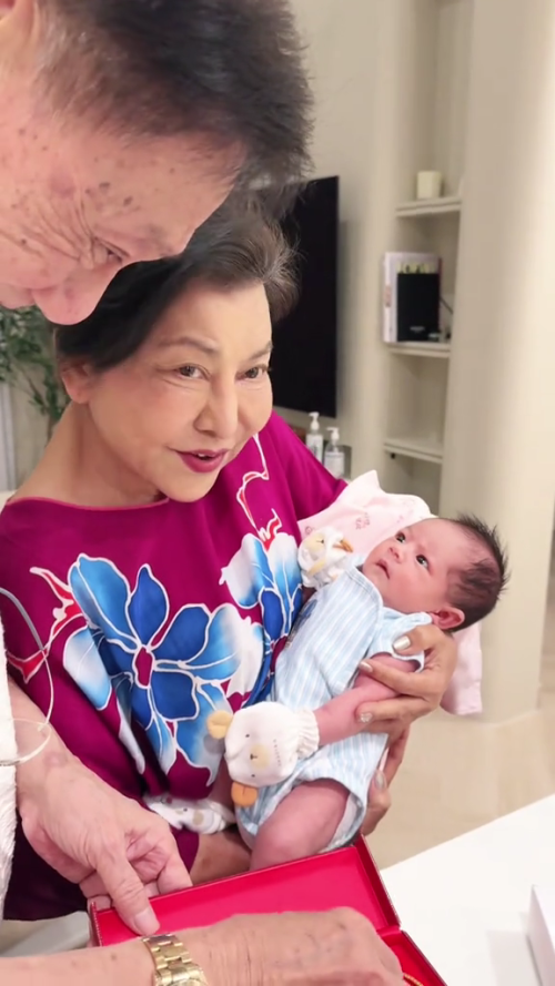 snaptik 7524265822865444114 mp4 000059133