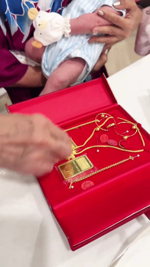 snaptik 7524265822865444114 mp4 000078100